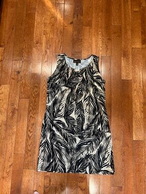 Dana Buchman Black and Cream Leaf-Print Sleeveless Dress